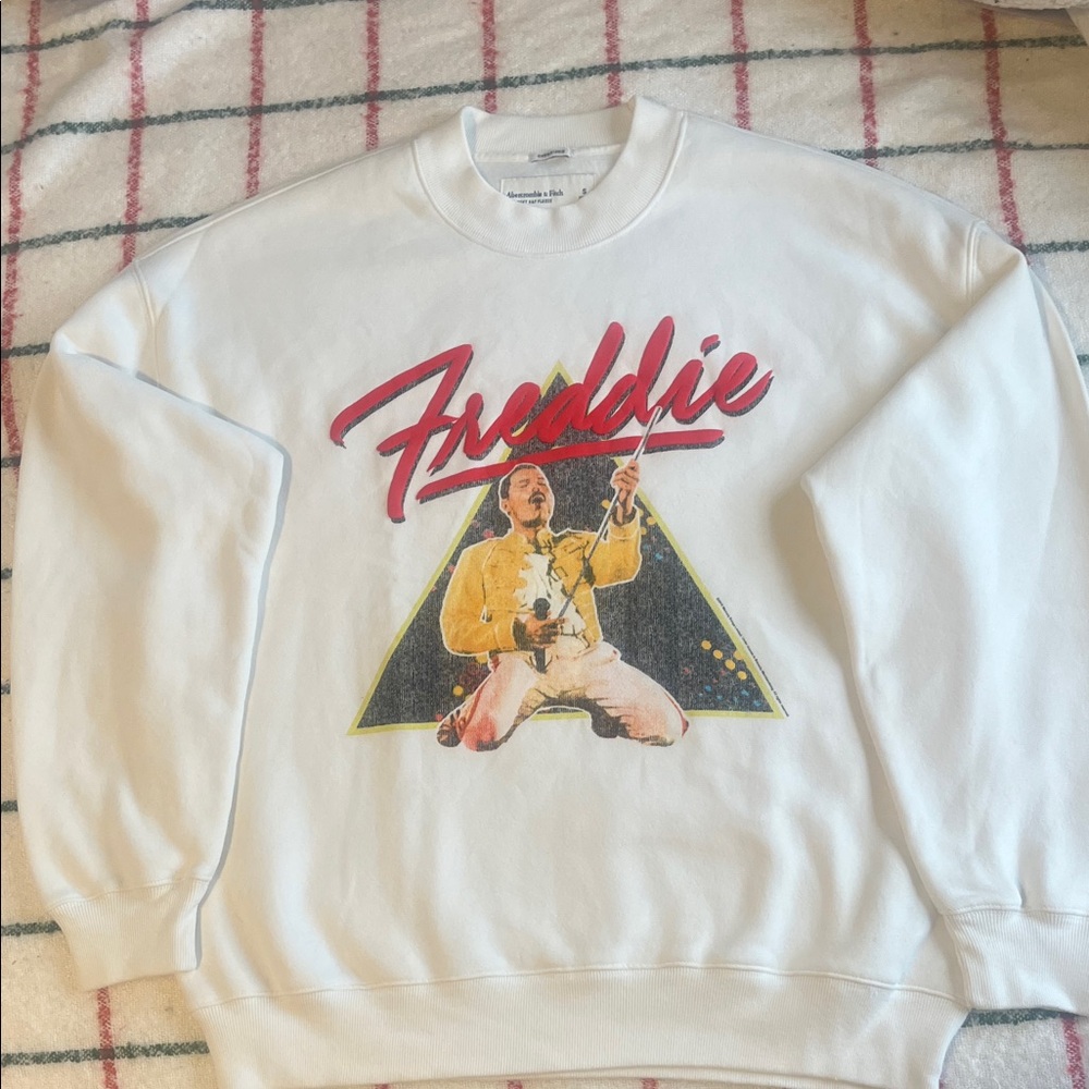 ABERCROMBIE & FITCH Freddie Mercury Graphic Crew Oversized Sweatshirt size Small